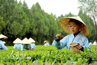 单节得分上双！莱昂纳德首节5中4高效拿到12分